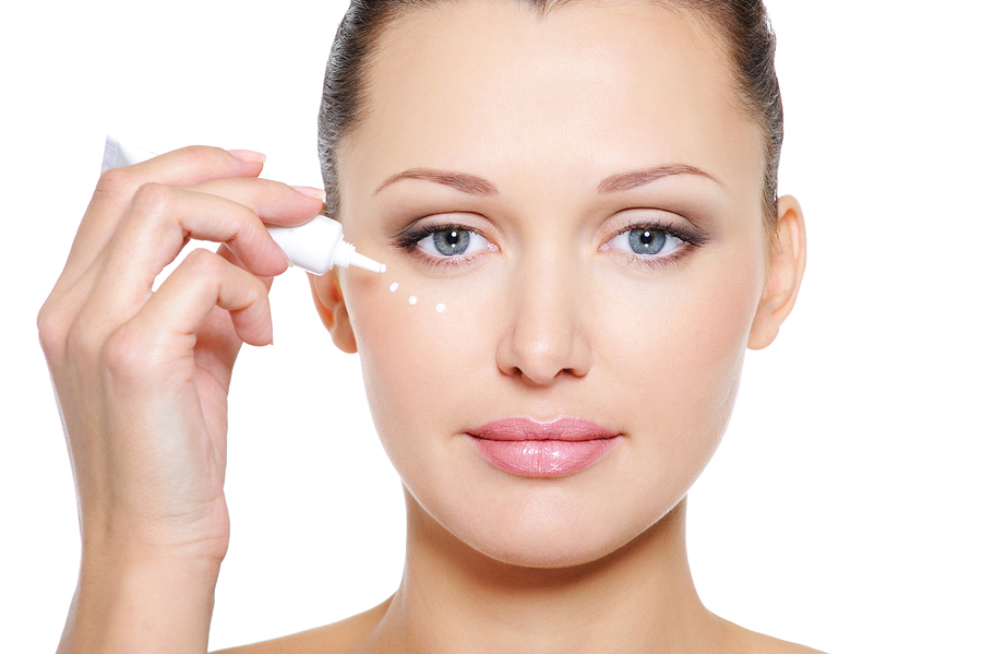 What cream is suitable to prevent skin aging